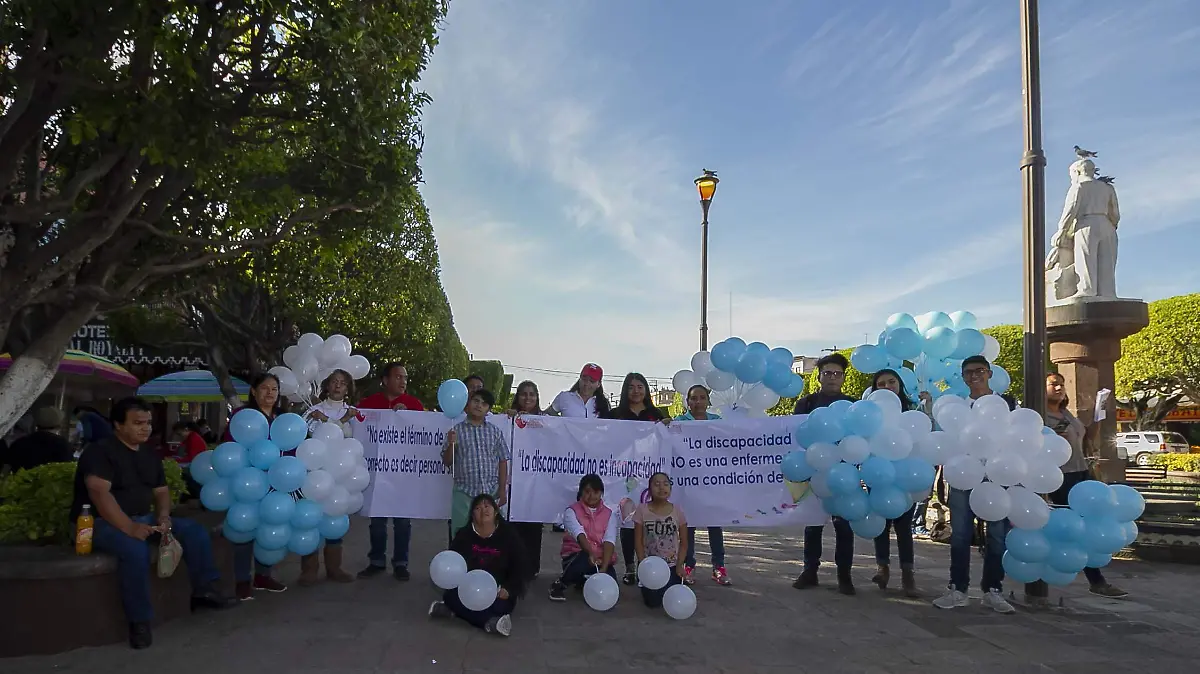 Llevan a cabo una campaña masiva de difusión titulada “Aquí estoy, inclúyeme”. Foto César Ortiz